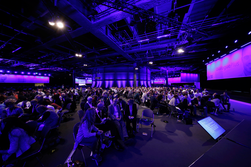 Dialog plus Sicht von der Bühne Mitarbeiterevent Raiffeisen Schweiz